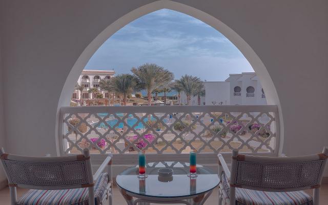 Family/Chalet Pool Or Garden View