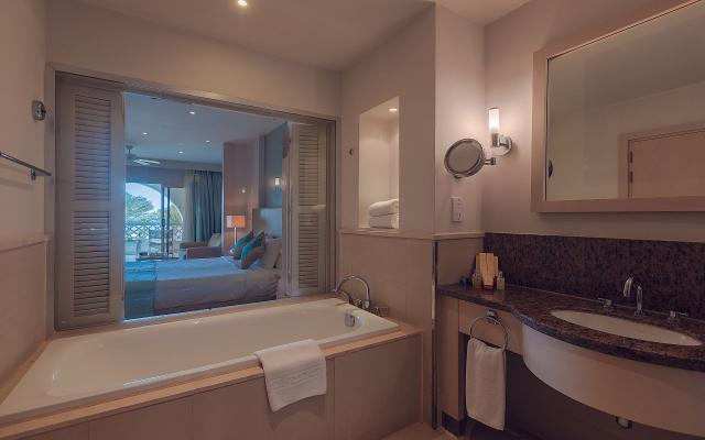 Family/Chalet Pool Or Garden View