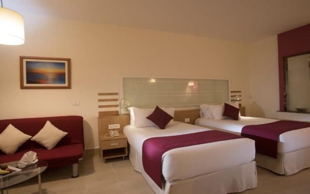 Superior GV Room