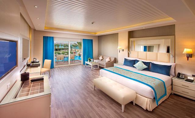 Premium Jacuzzi Suite