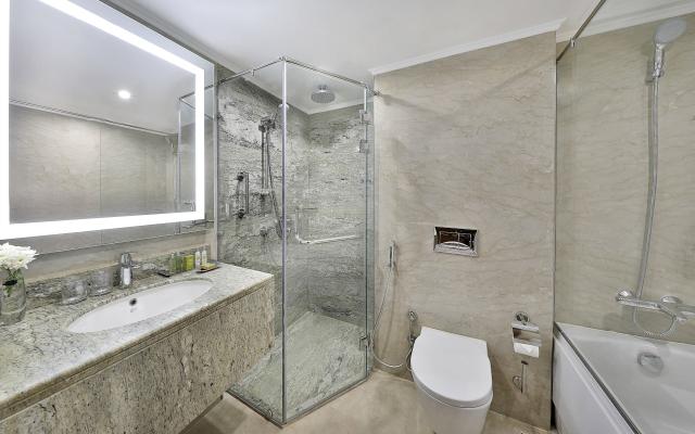 Deluxe Room with Sea View