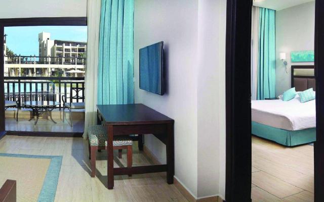 Aqua Suite