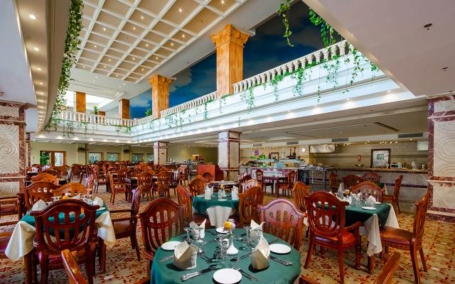 Titanic Palace