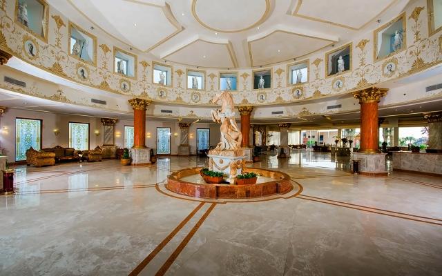 Titanic Palace