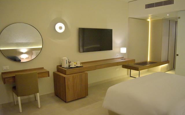 Deluxe Garden View Room 
