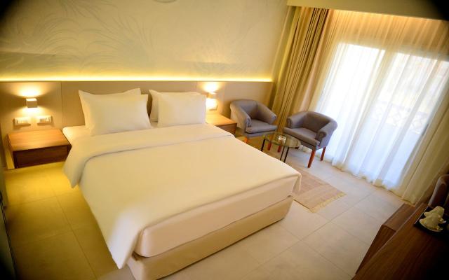 Deluxe Sea View  Room