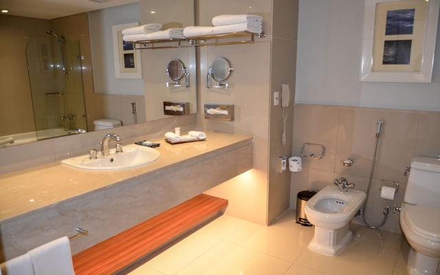 Panoramic Sea and Pool View Room