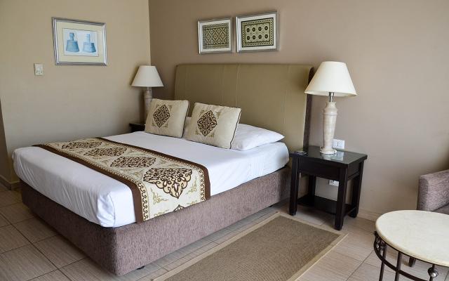 Superior Garden / Pool  View Room