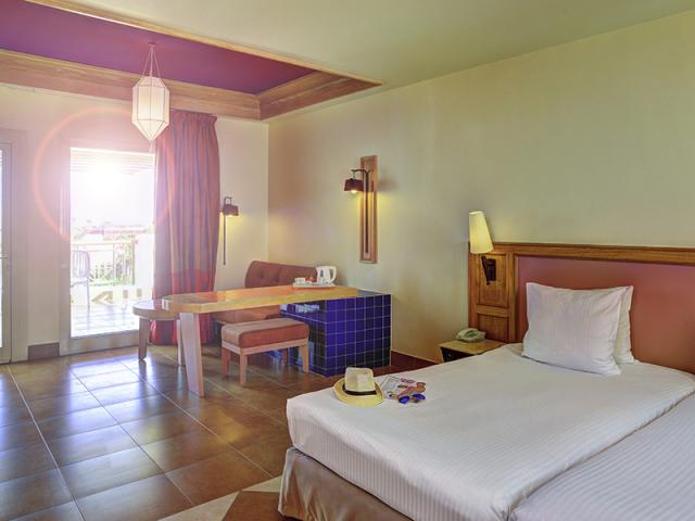 Superior Pool View Room