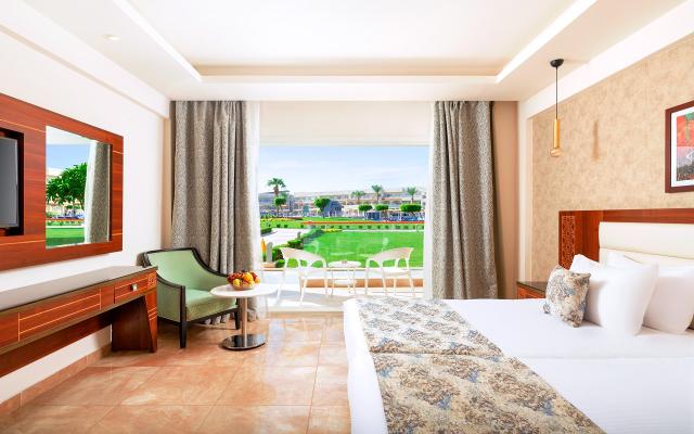 Standard Garden View Room   