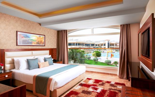 Standard Pool View Room 