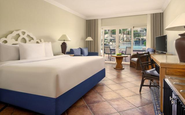 Deluxe Main Pool View Room