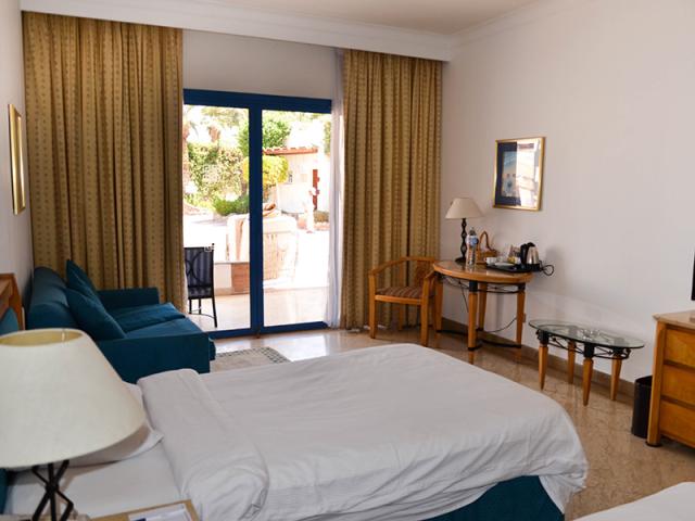 Superior Pool View Room