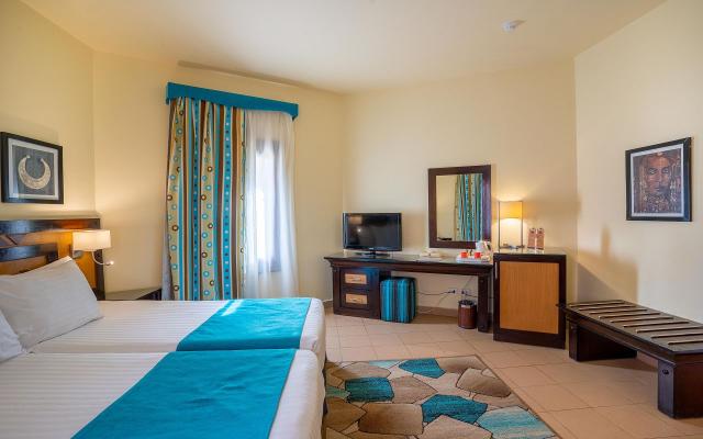 Bungalow Room 