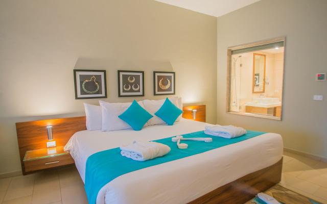 Superior Pool View Room