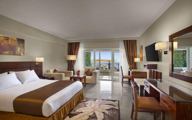 Premium Jacuzzi Sea View Room