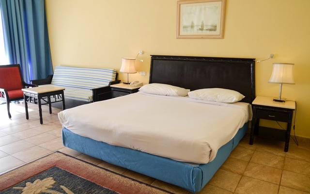 Standard Garden View Room
