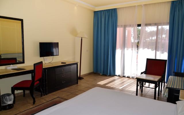 Standard Garden View Room