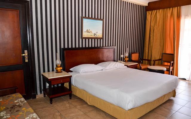 Standard Garden View Room