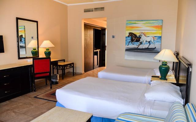 Superior Pool View Room