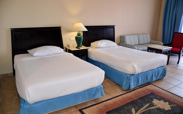 Superior Pool View Room