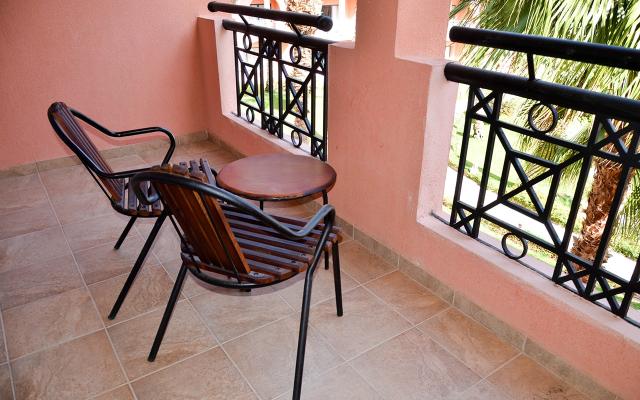 Superior Pool View Room