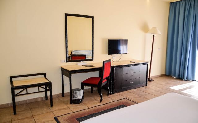 Superior Pool View Room