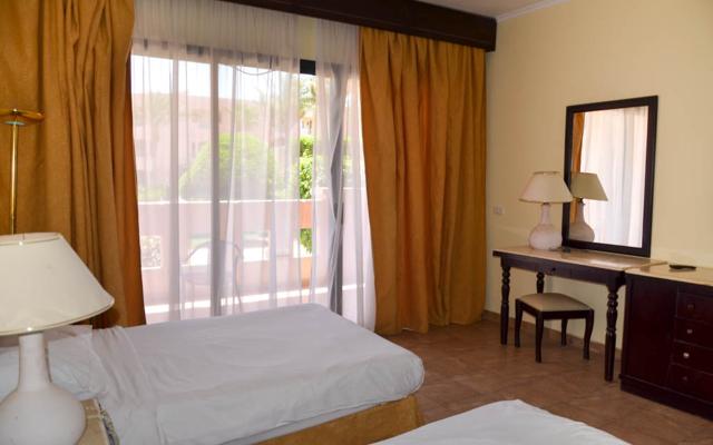 Family Garden/Pool View Room