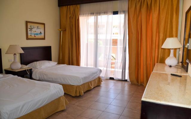 Family Garden/Pool View Room