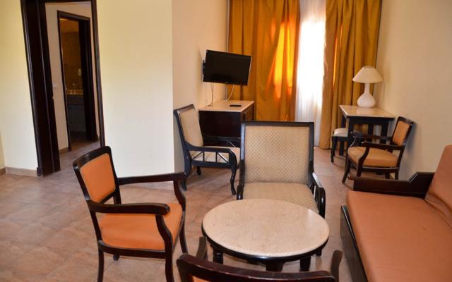 Family Garden/Pool View Room