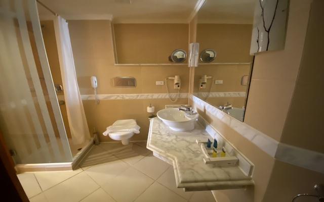 Junior Family Suite Partial Sea View