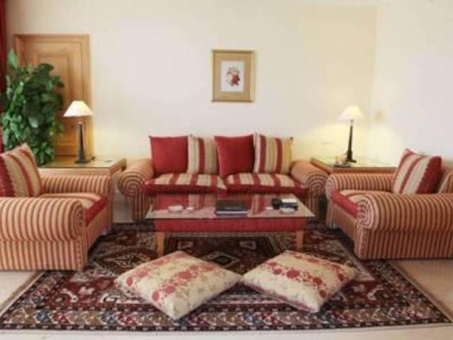 Diplomatic Suite