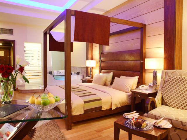 Royal Savoy J. Suite with Jacuzzi & with lounge Access
