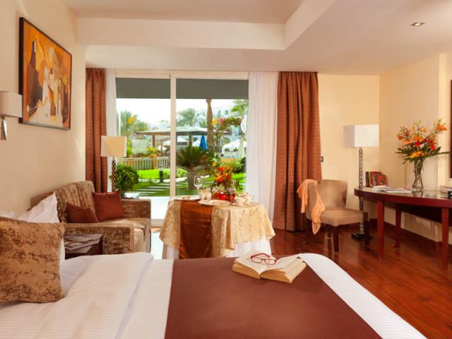 Royal Savoy Two Bedrooms with lounge Access