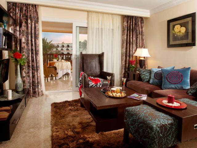 Royal Savoy Suite with lounge Access 