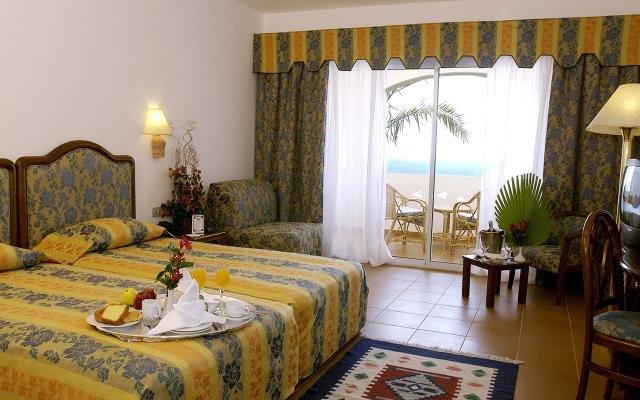 Sultan Beach STD Room - Sea View