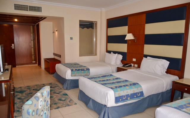 Superior Pool View Room