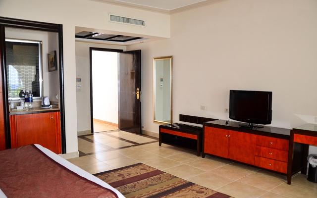 Executive Front Sea View Room