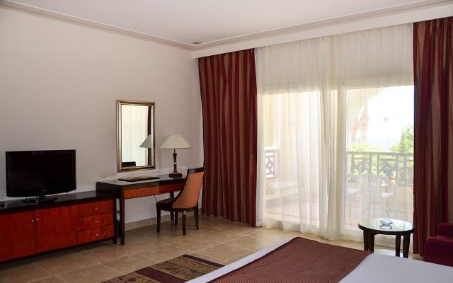 Executive Front Sea View Room