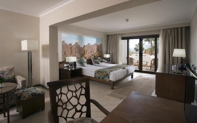 Family Room Side Sea View