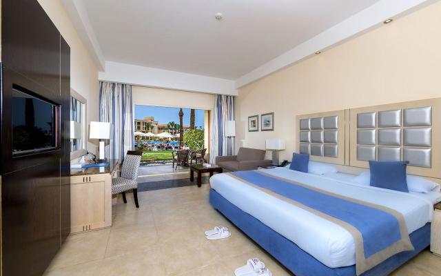 Deluxe Rooms Garden/Pool View