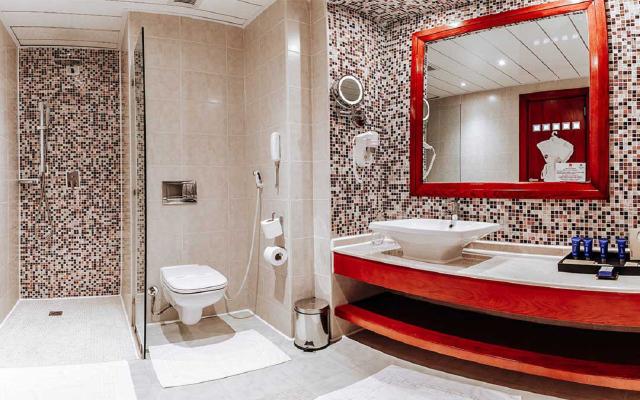 Deluxe Side Sea View Room