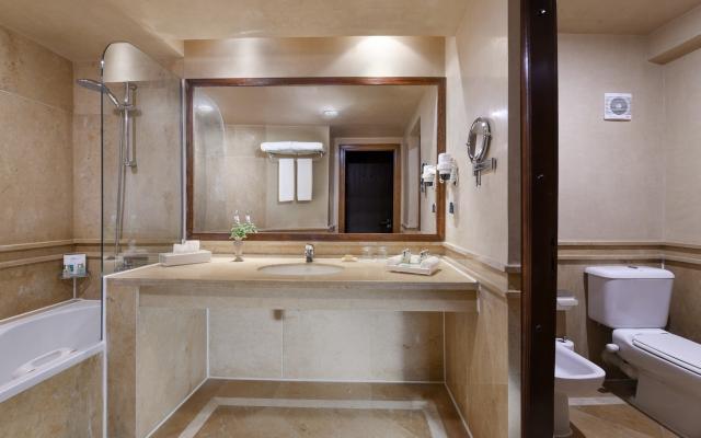 Junior Suite Room