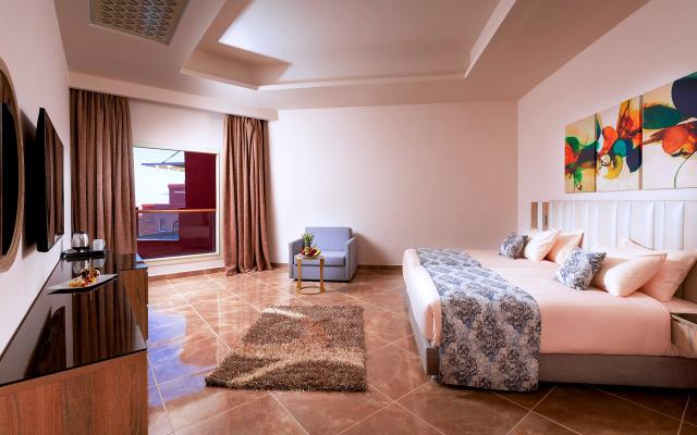Standard Garden/Pool View Room