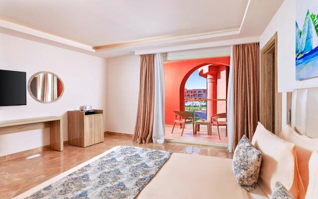 Standard Garden/Pool View Room