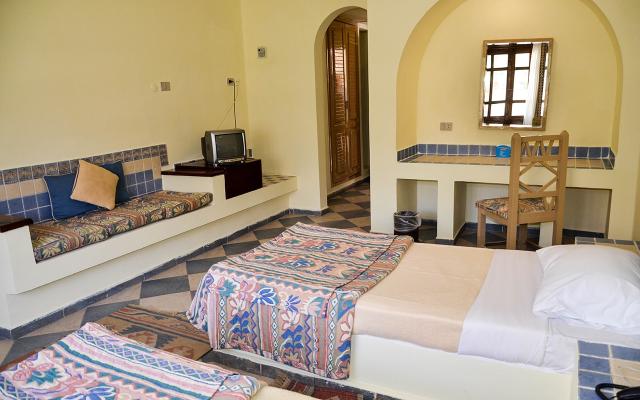 Standard Garden or Pool View Room
