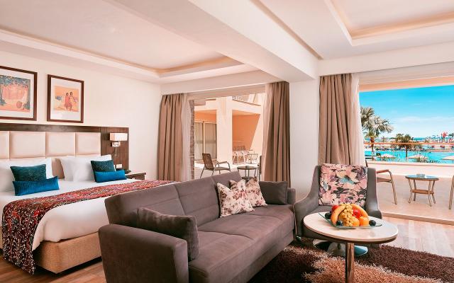 Junior Suite Pool View