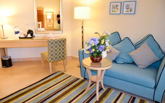 Standard Mountain / Sea Side View Room 