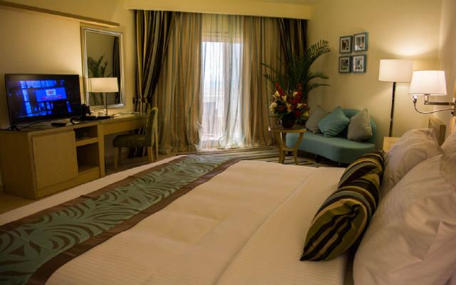 Honeymoon Suite