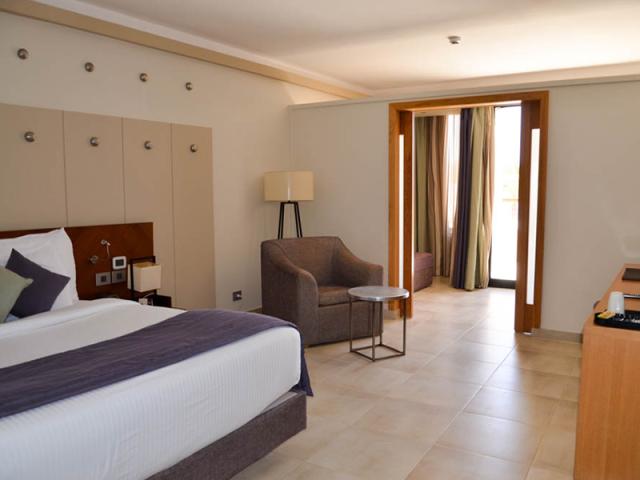 Family Jacuzzi Room